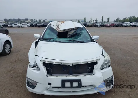 2015 Nissan Altima 2.5 Sv из США, поврежденный, VIN 1N4AL3AP7FC409554